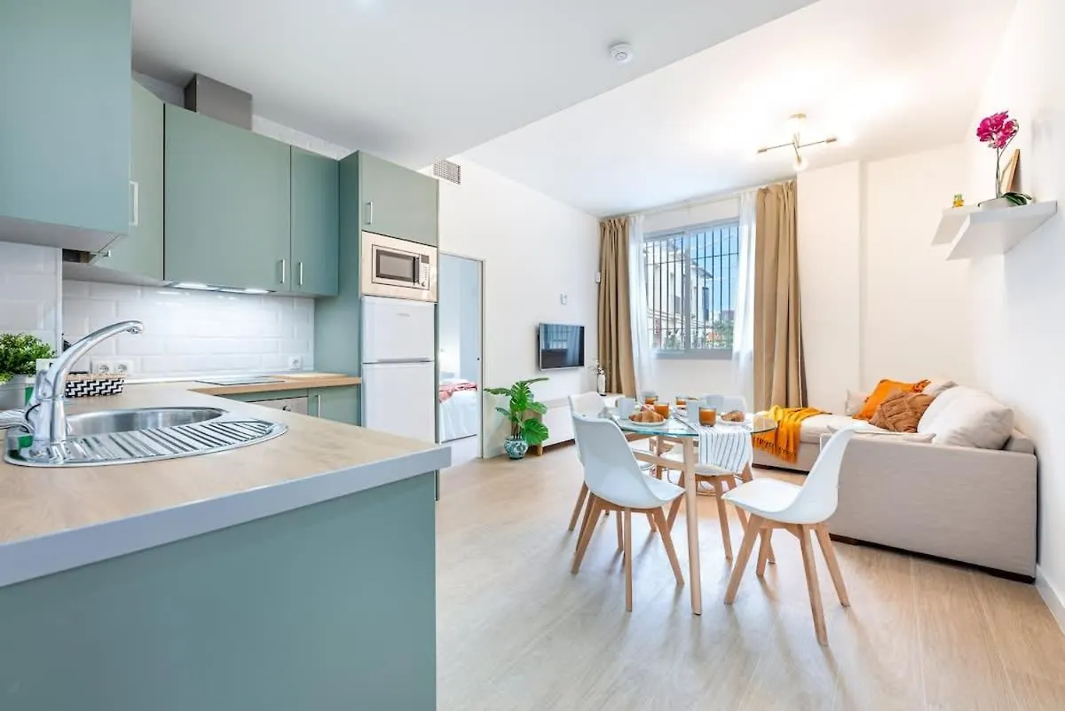 Vivendos - Ma17 - Trinidad Apartment Malaga 0*,